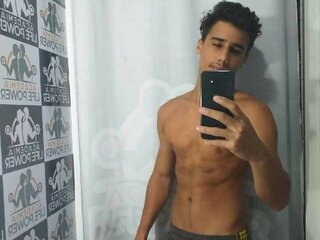 JonatanBravoysk real webcam livesex