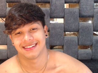 KevinThobias show videos porn