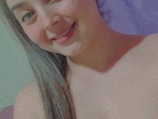 MadisonRoldan shows cam live
