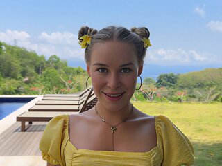 NikolKors livejasmine camshow toy