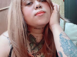 YeshaBrei webcam free fuck